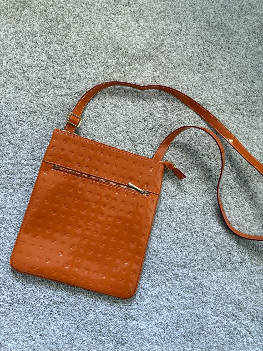 Arcadia patent Italian leather Crossbody Shoulder Bag adjustable strap 12”x10”
